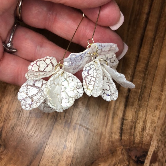 Jewelry - 3/$25 NWT Cute Dangle Earrings